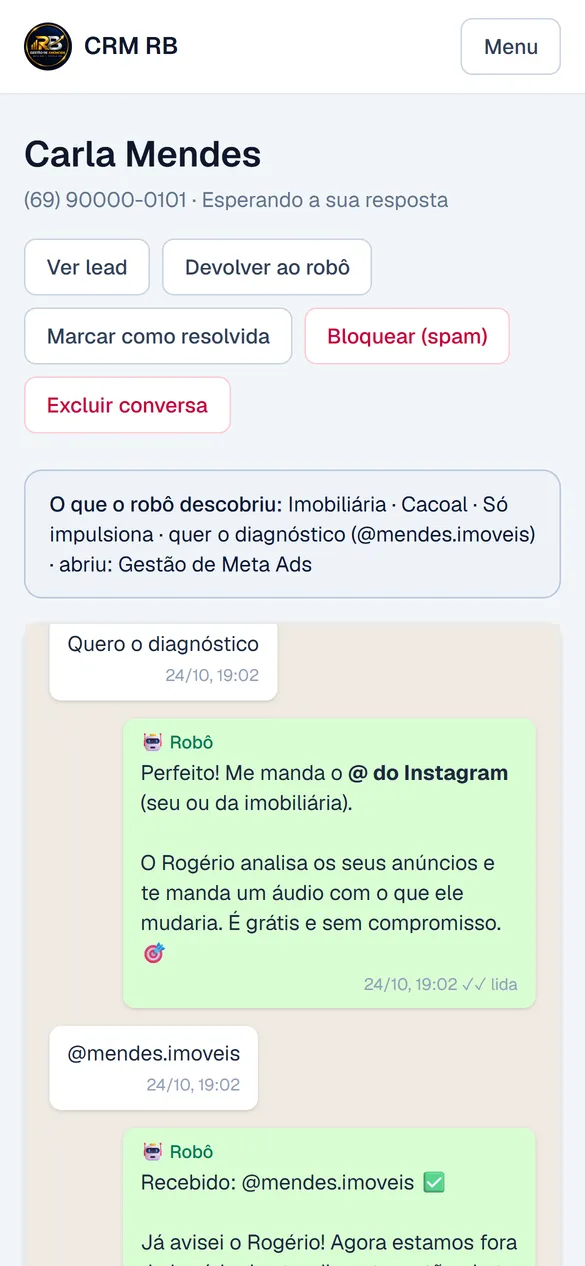 Conversa do robô de WhatsApp aberta no CRM pelo celular (dados de demonstração)